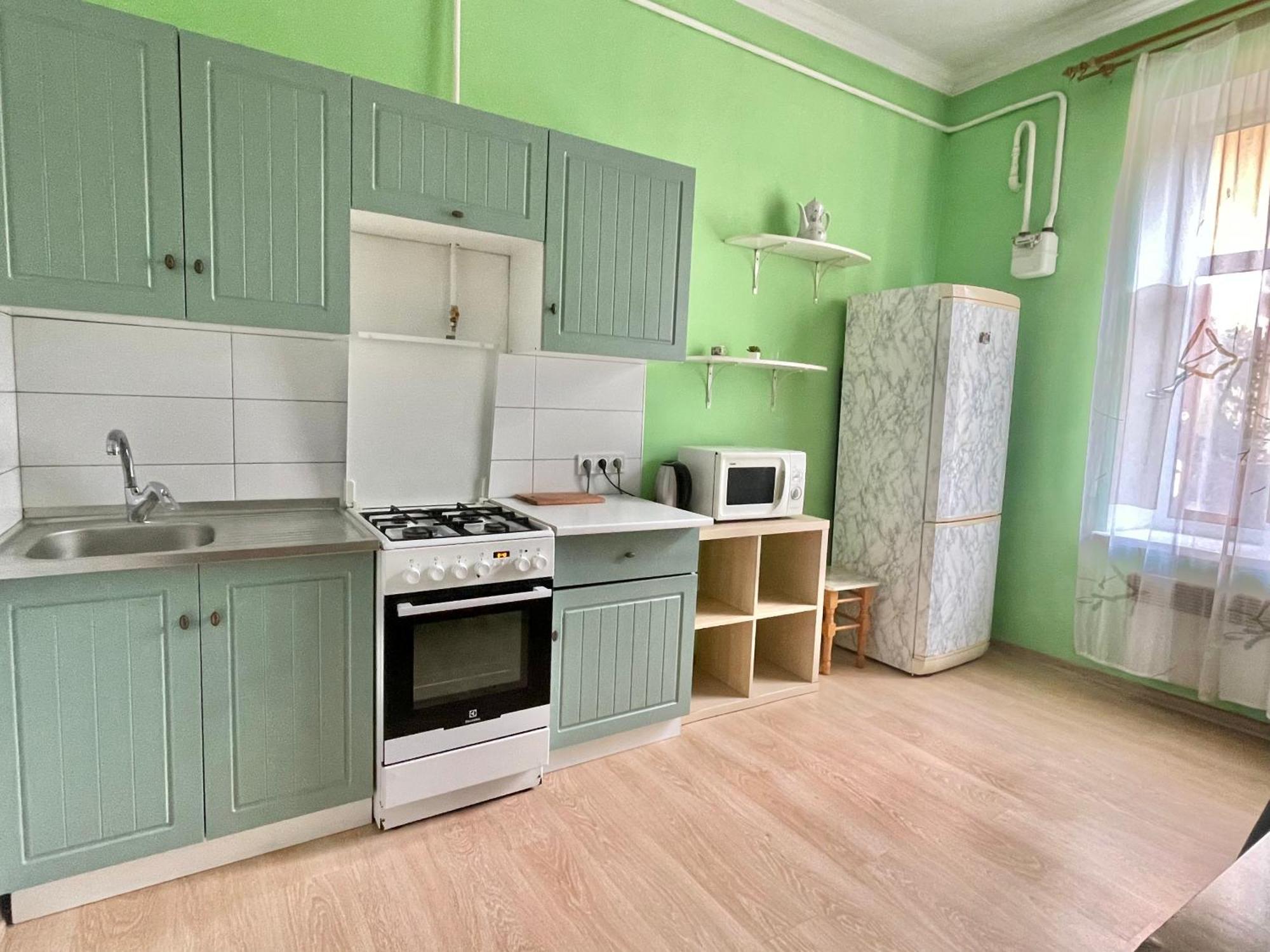 городоцька 169, жд вокзал,близько центр,парковка Apartment